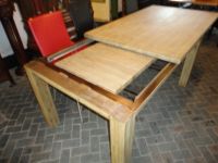 Tafel met aanzetblad